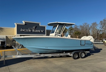 2027 Robalo R250 Atlas Blue Boat